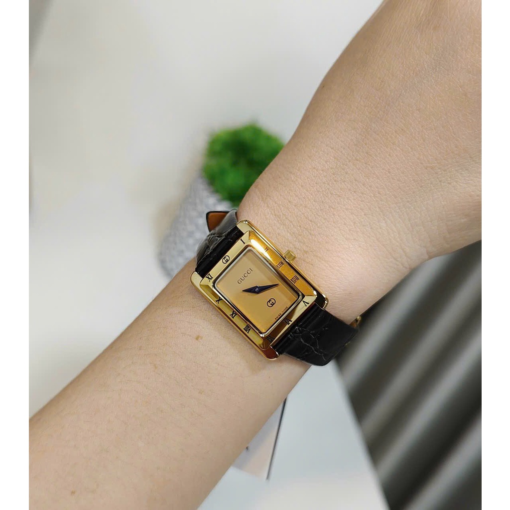 GUCCI Vintage 4200 L Ladies' Watch