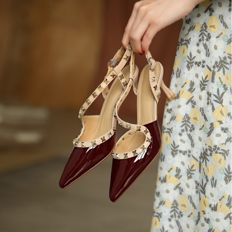 Giày Cao Gót Mũi Nhọn Phối Đinh Tán Thời Trang Xuân Hè Dành Cho Nữ