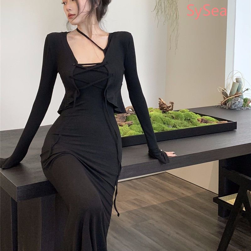 Bộ Đầm Thiết Kế Nhẹ Nhàng Quyến Rũ Cho Nữ