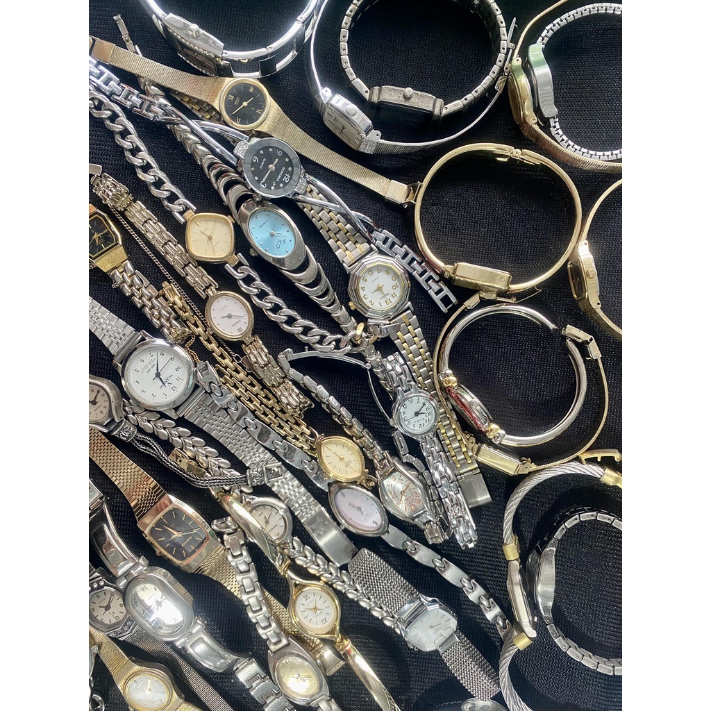 Đồng hồ nữ size nhỏ dạng còng, lụa, dây kim loại siêu xinh hàng 2hand, vintage bãi Nhật