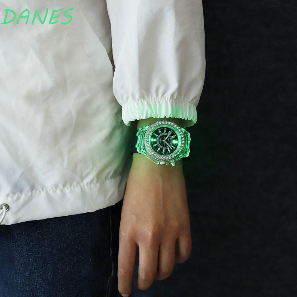 Đồng Hồ Đeo Tay Daanes Mặt Số La Mã Có Đèn LED Phát Sáng Phong Cách Vintage Sang Trọng Cho Nam Và Nữ