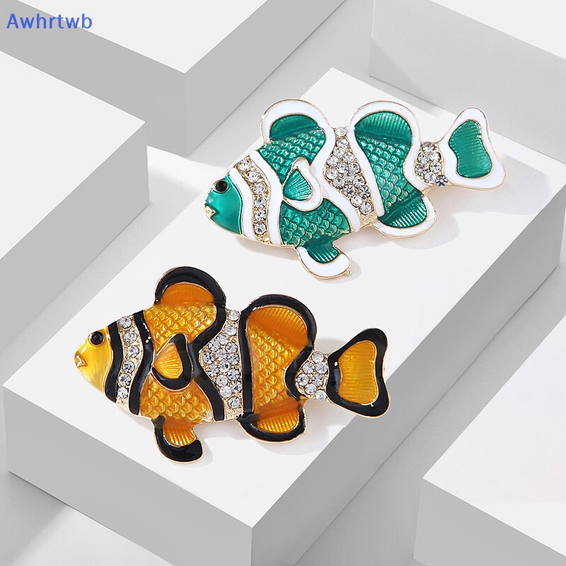 Ghim Cài Áo Hình Cá Đính Đá Thời Trang Dành Cho Nữ Mới