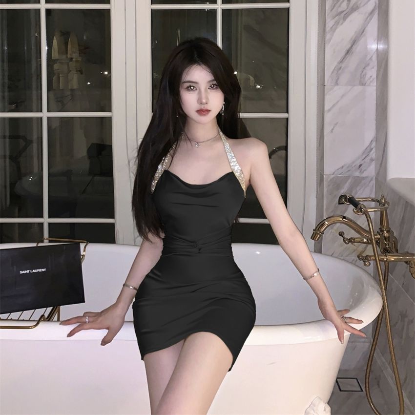 Đầm Hai Dây Ôm Eo Xếp Ly Vải Satin Màu Vàng Lấp Lánh Thời Trang Mùa Hè Cho Nữ