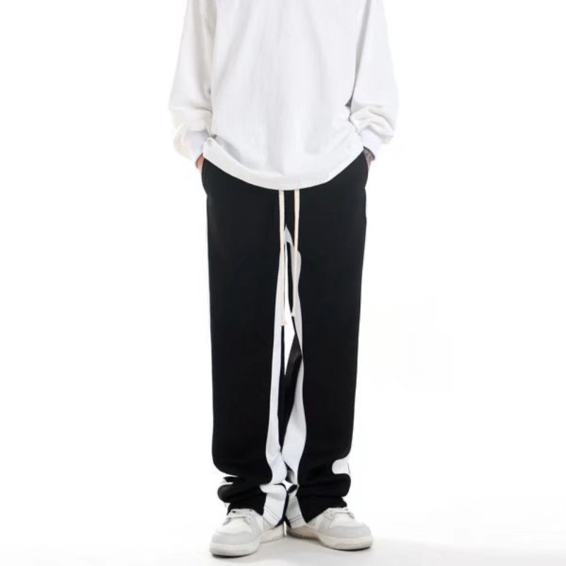 Quần Thể Thao Rút Dây Viền Trắng Đen Thiết Kế Truyền Thống Chính Hãng Dễ Phối Đồ