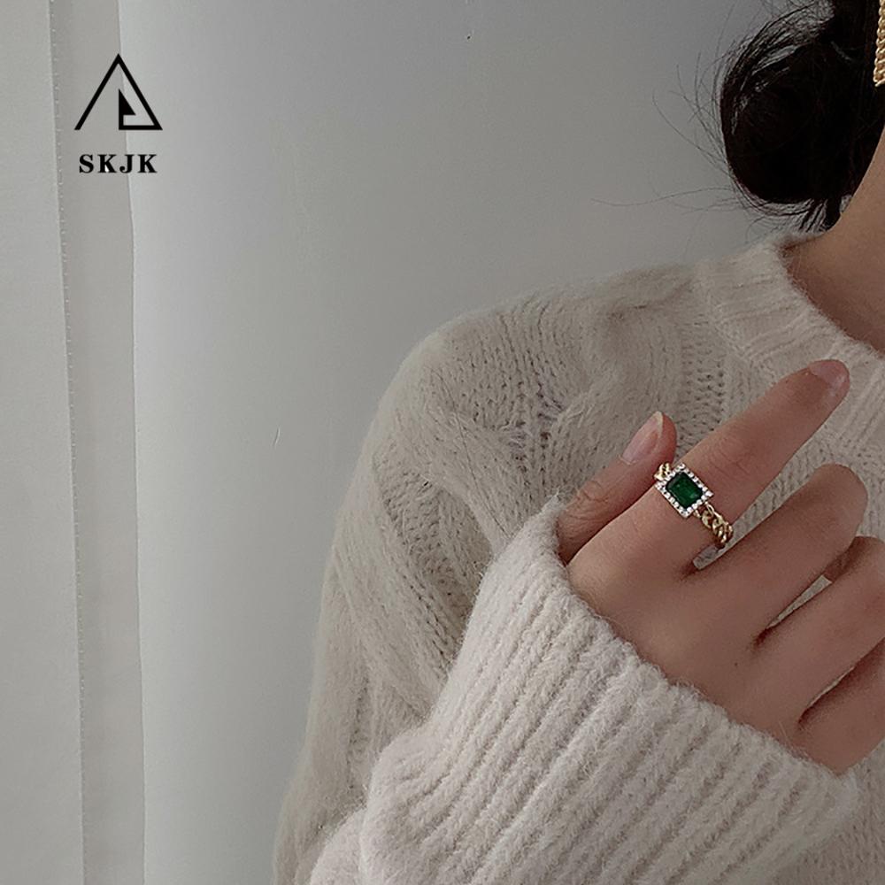 Nhẫn Đồng Đính Đá Ngọc Lục Bảo Sang Trọng Cho Nữ