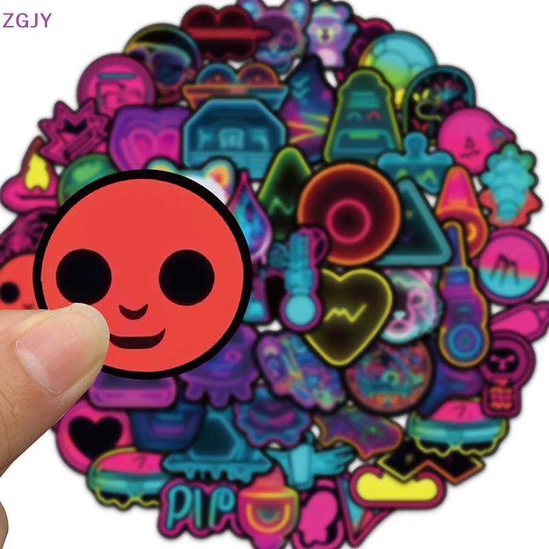 Bộ 60 Miếng Dán Họa Tiết Graffiti Dễ Thương Dùng Trang Trí Vali / Laptop / Điện Thoại Mới