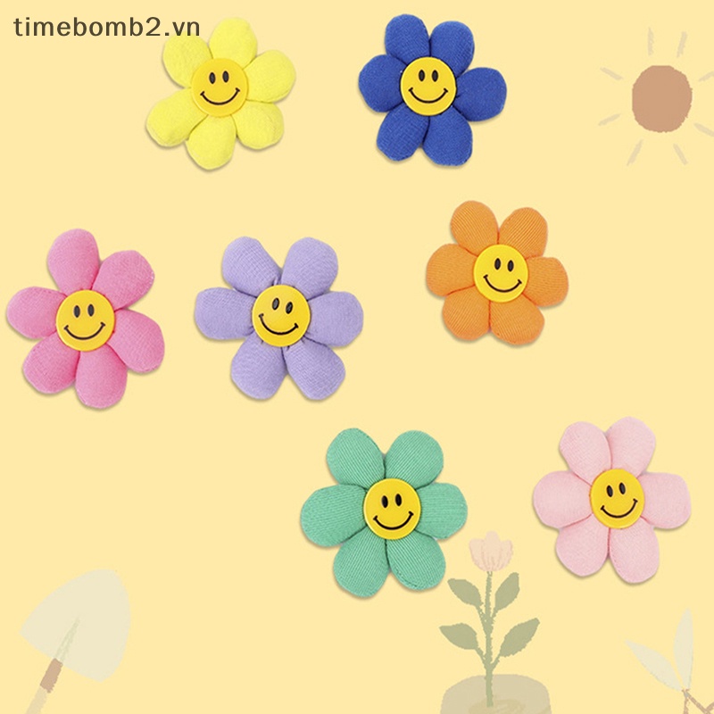 1 Huy Hiệu Cài Áo Hình Hoa Hướng Dương Mặt Cười Nhiều Màu Dễ Thương