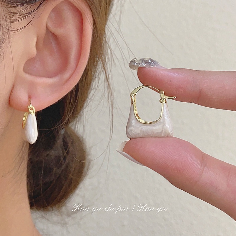 Khuyên Tai Màu Trắng Hình Túi Hình Học Ba Chiều Nhẹ Nhàng Mùa Hè 2023 Cho Nữ