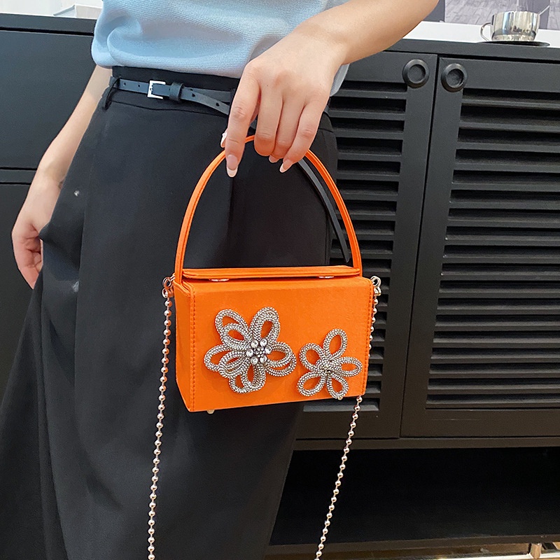 Túi Xách Đeo Chéo Hình Hộp Hoa Phong Cách Mới 2023 Cho Nữ