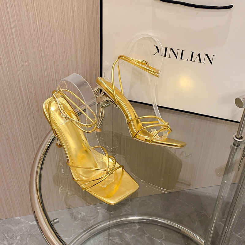 Xăng Đan Cao Gót Hở Ngón Kiểu Châu Âu Sành Điệu Cho Nữ