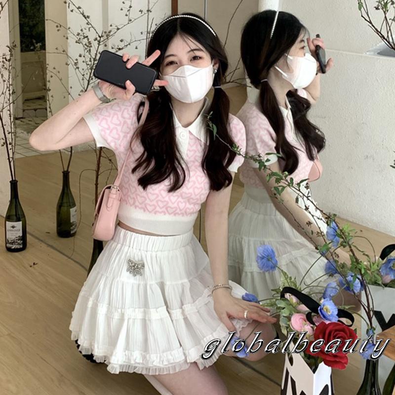 Áo Thun Crop Top Tay Ngắn 1 / 3 Nút Họa Tiết Trái Tim Đơn Giản Dành Cho Nữ