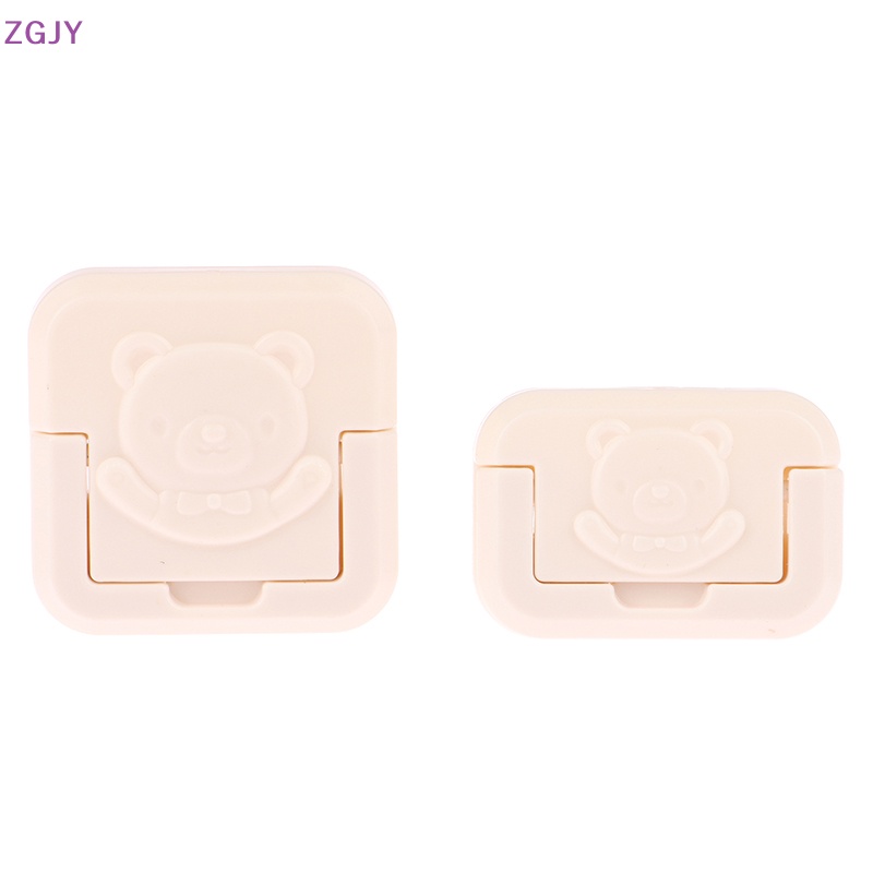 Set 5 Nắp Đậy Ổ Cắm Điện 2 / 3 Lỗ Hình Gấu Bảo Vệ An Toàn Cho Bé Mới