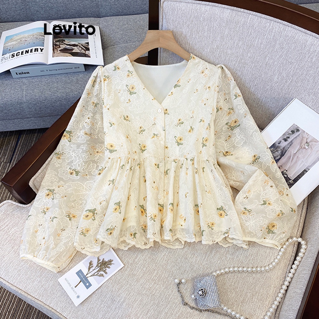 Áo kiểu Lovito tay dài thêu nút trước họa tiết hoa thường ngày cho nữ LNA08059