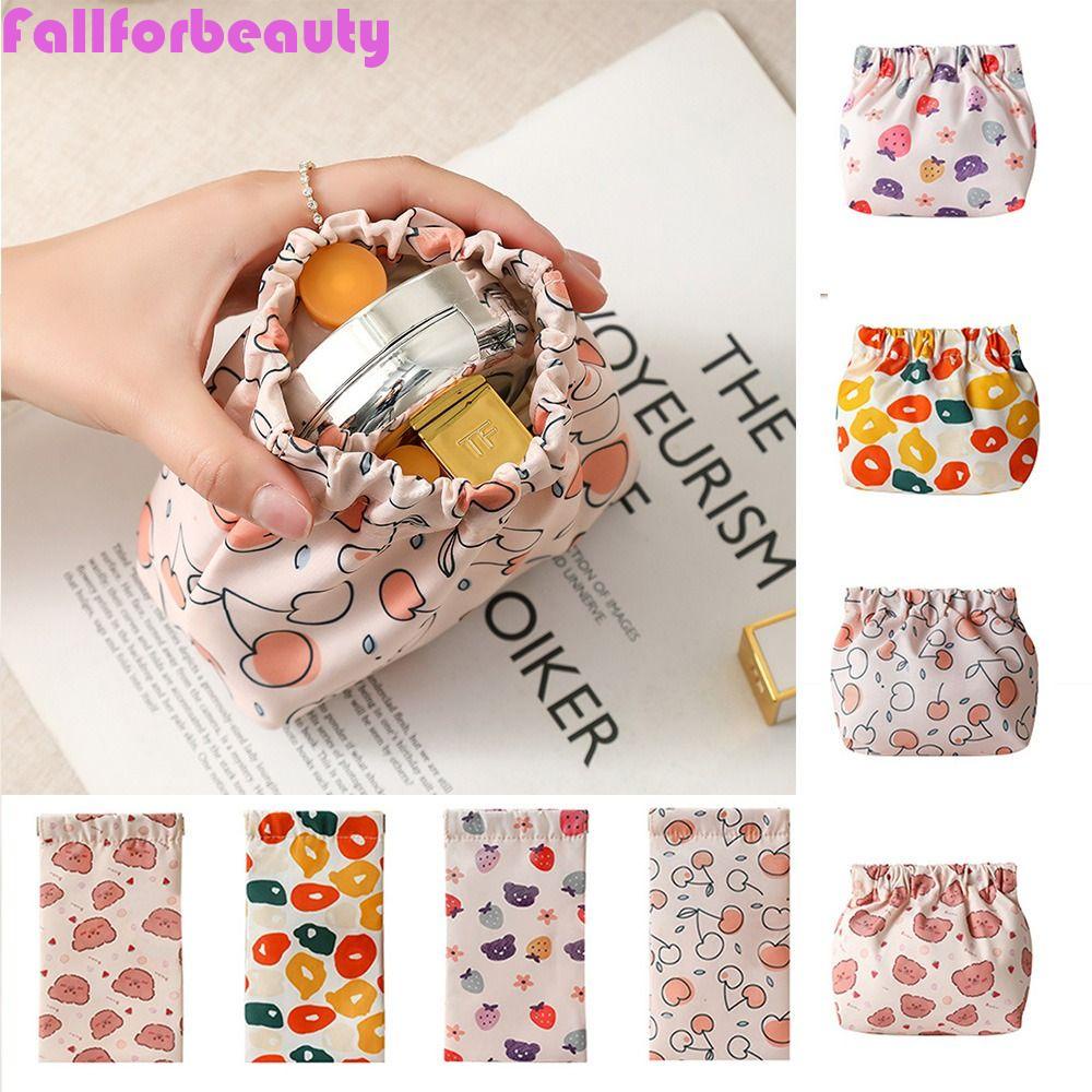 Túi Đựng Mỹ Phẩm Cỡ Nhỏ Họa Tiết Gấu / Quả Dâu / Cherry Xinh Xắn Cho Nữ