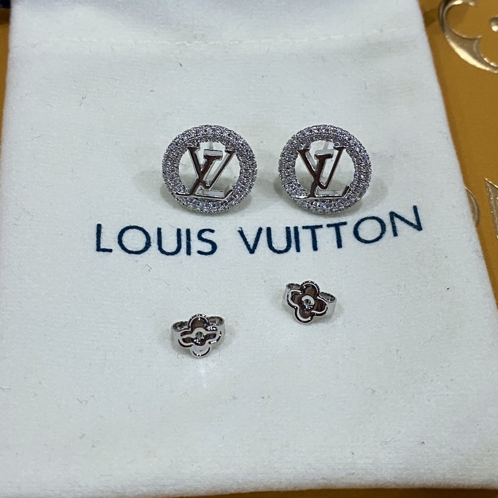 Bông Tai Bằng Thép Titan Hình Chữ lv Thời Trang Cho Nữ