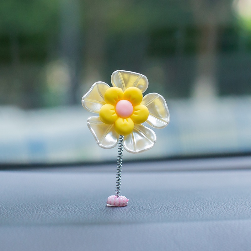 Xe lắc đầu trang trí cánh hoa, màn hình bảng điều khiển trung tâm, phim hoạt hình trang trí nội thất ô tô