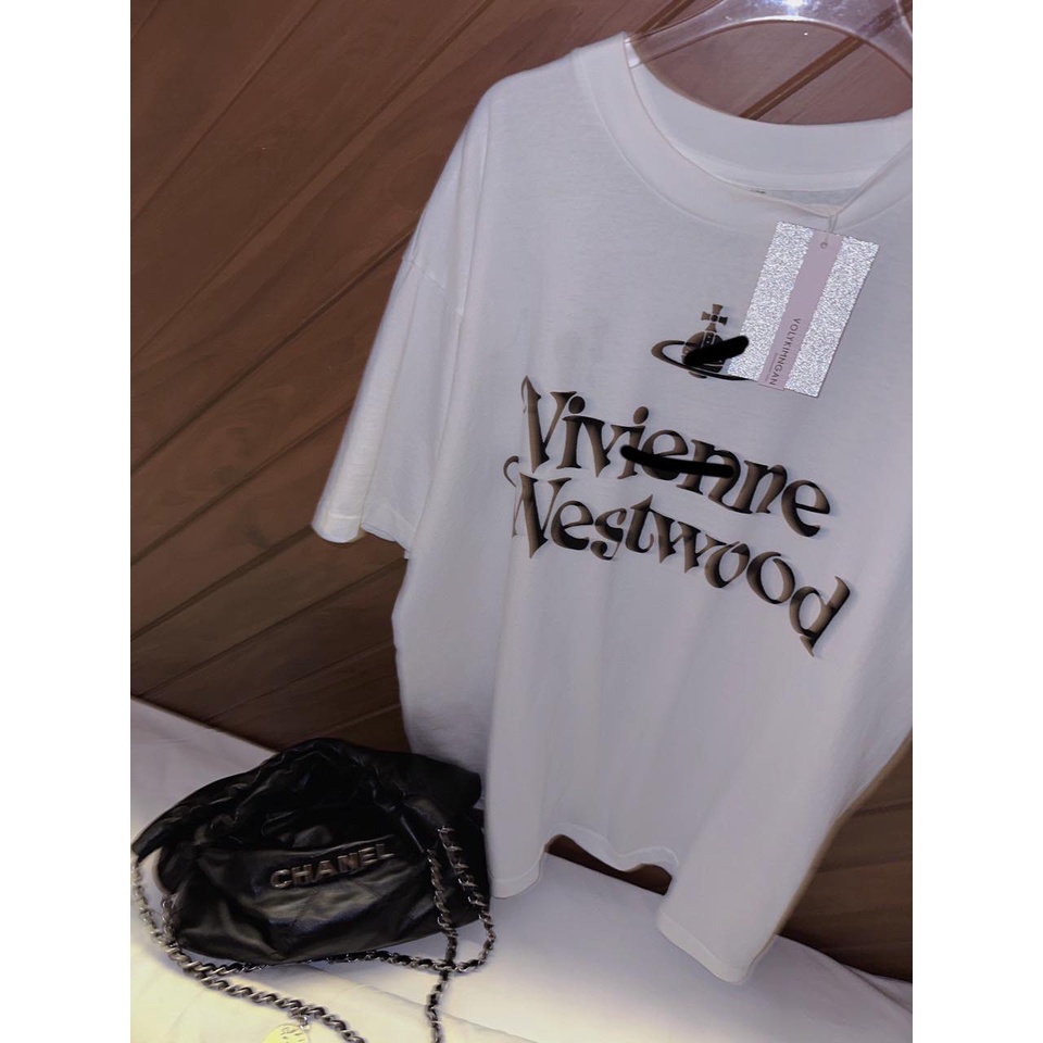 Áo thun fo.rm rộng Vi.vie.enne