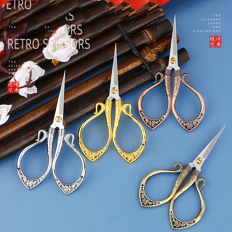 Kéo cổ Vintage Cross thêu đen Vintage dễ thương nhỏ kéo DIY chỉ khâu công cụ cắt vải thêu