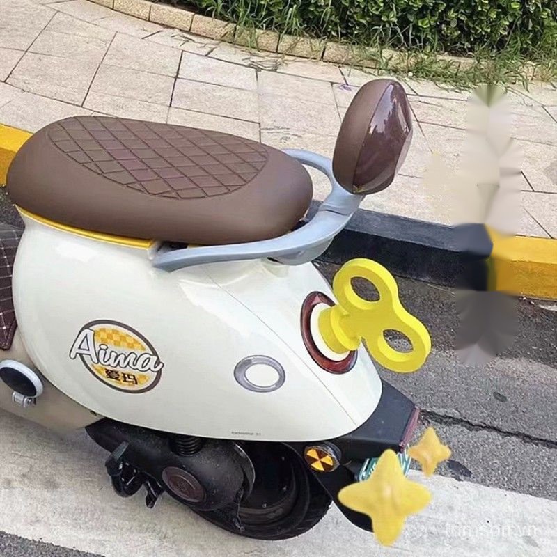 Sticker Dán Trang Trí Xe Hơi Chạy Pin Nhiều Màu Sắc Phong Cách Mới