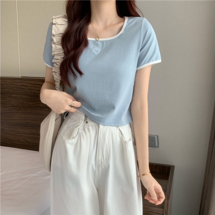 Áo Thun Nữ Ngắn Tay Thêu Hình Trái Tim Thời Trang