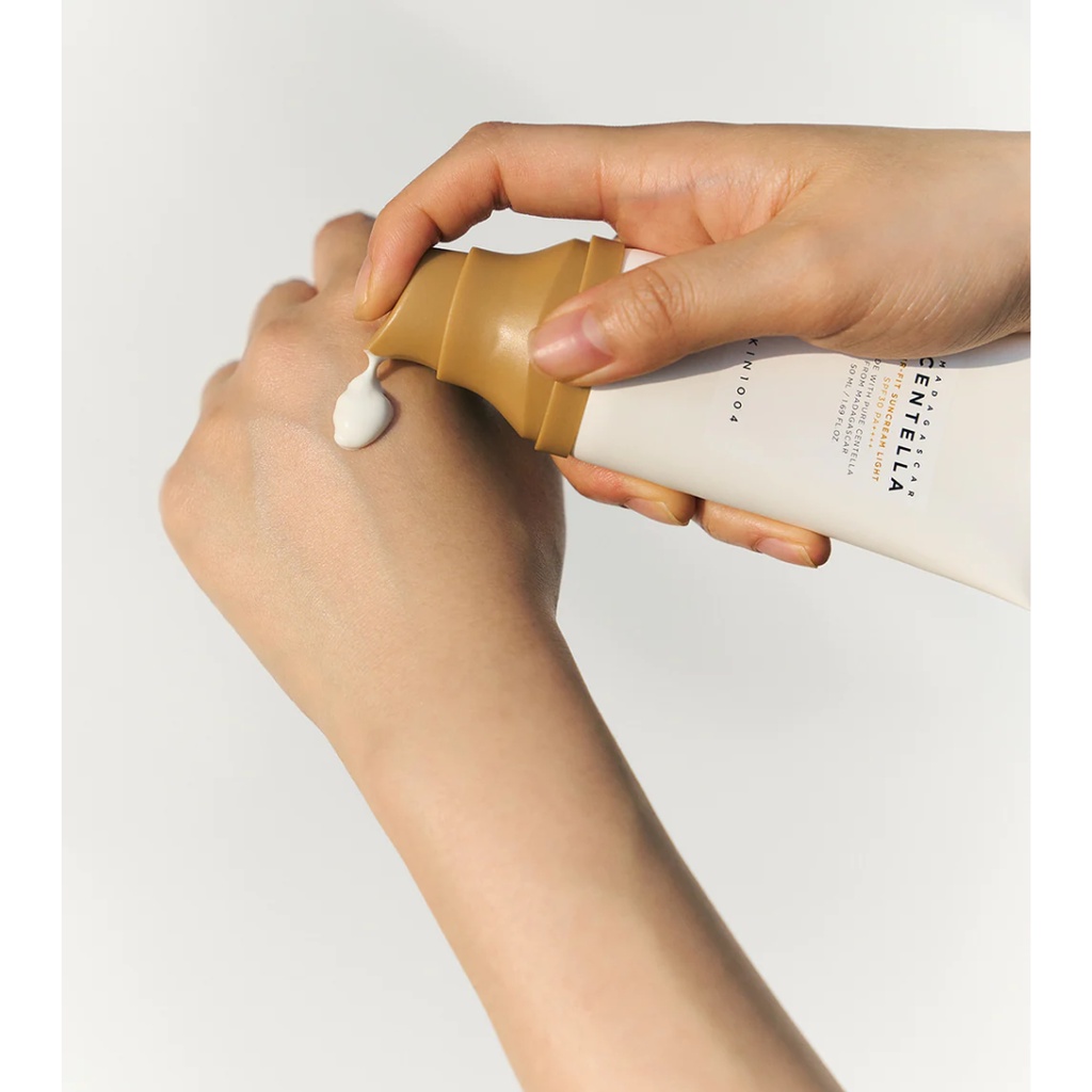 Kem Chống Nắng Skin1004 Madagascar Centella Air Fit Suncream Light 50ml