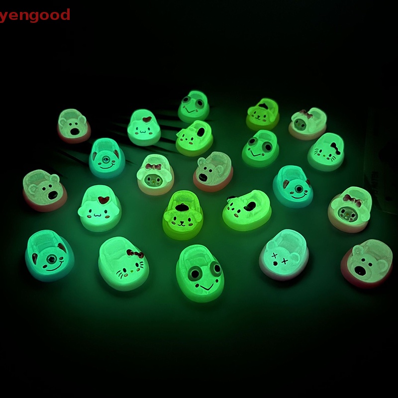 1 Tượng Trang Trí Dạ Quang Hình Hoạt Hình Đáng Yêu Bằng Nhựa Resin