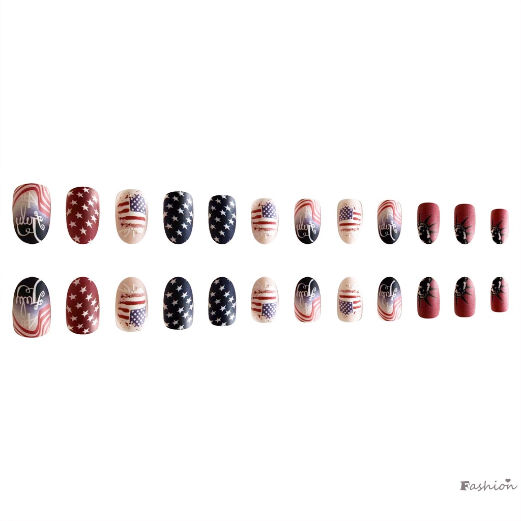 Móng Tay Giả Họa Tiết Sọc Đỏ Trắng Cổ Điển