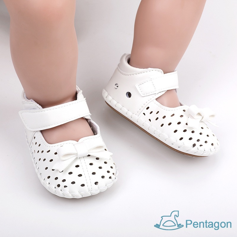 Xăng đan Đế Bằng Khoét Lỗ Họa Tiết Hoạt Hình Dễ Thương Cho Bé Gái