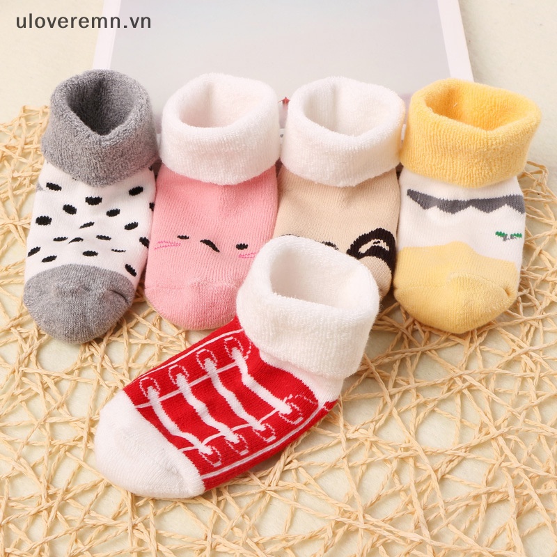 Set 5 Đôi Tất Cotton Dày Giữ Ấm Chống Trượt Thoáng Khí In Họa Tiết Hoạt Hình Dễ Thương Cho Bé