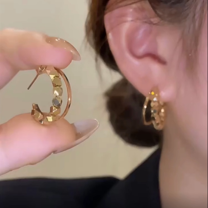 Khuyên Tai Kim Loại Phong Cách Âu Mỹ Cá Tính