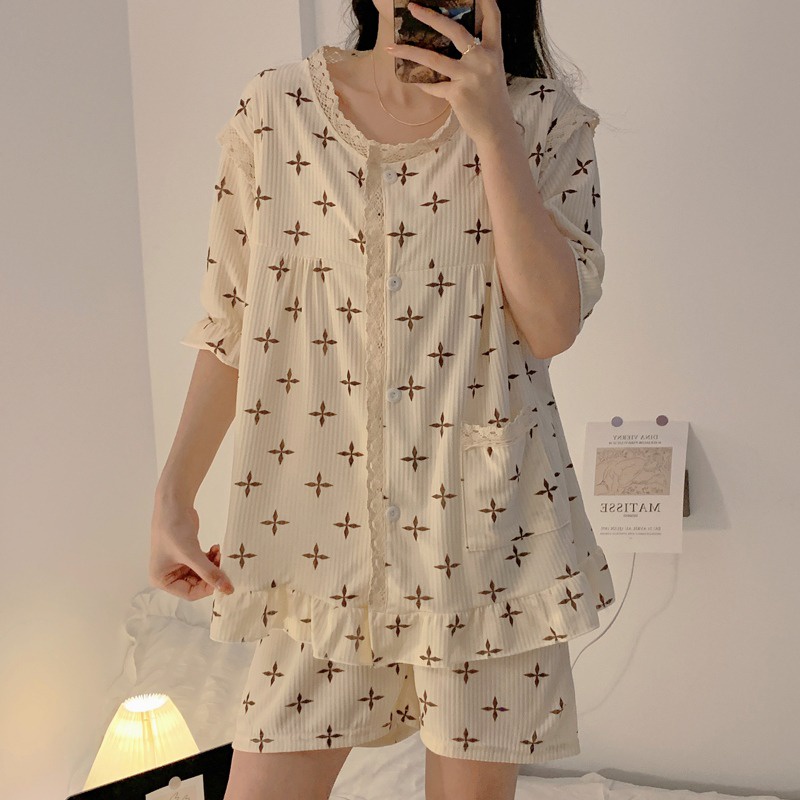 Bộ Đồ Ngủ Ngắn Tay Viền Ren Phong Cách Pháp Ngọt Ngào Mới Cho Nữ