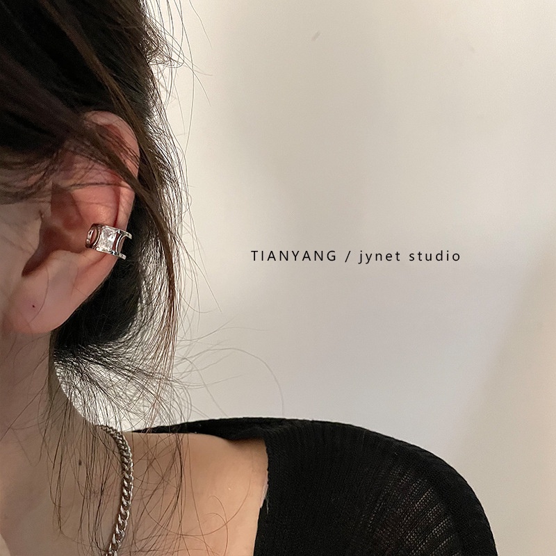 Khuyên Kẹp Vành Tai Đính Đá Sang Trọng Phong Cách Hàn Quốc Cho Cặp Đôi