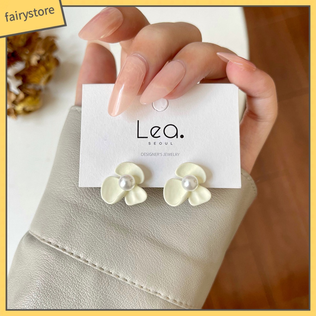 1 Đôi Khuyên Tai Hình Hoa Đính Ngọc Trai Nhân Tạo Phong Cách Vintage