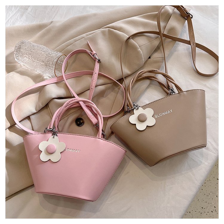 Túi Xách Đeo Vai Màu Sắc Tương Phản Hợp Thời Trang