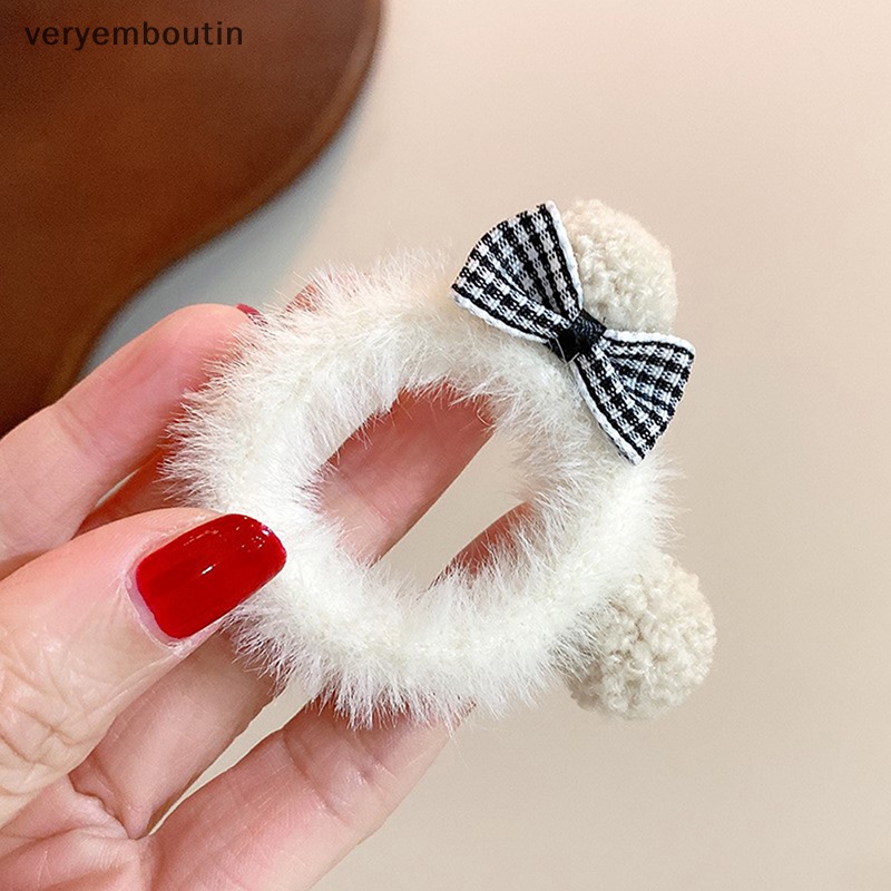 Dây Cột Tóc Co Giãn Đính Lông Giả Hình Gấu Dễ Thương Cho Nữ