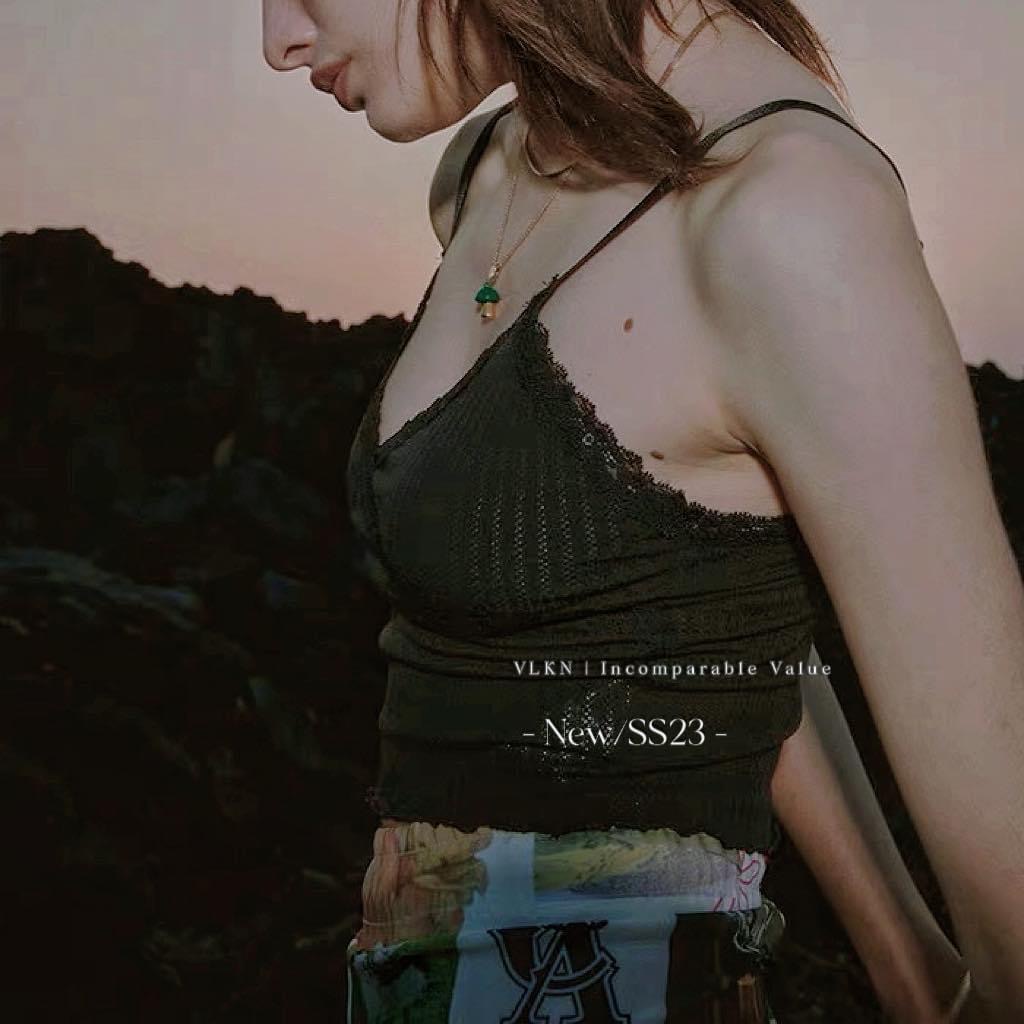 Áo hai dây viền ren va.len