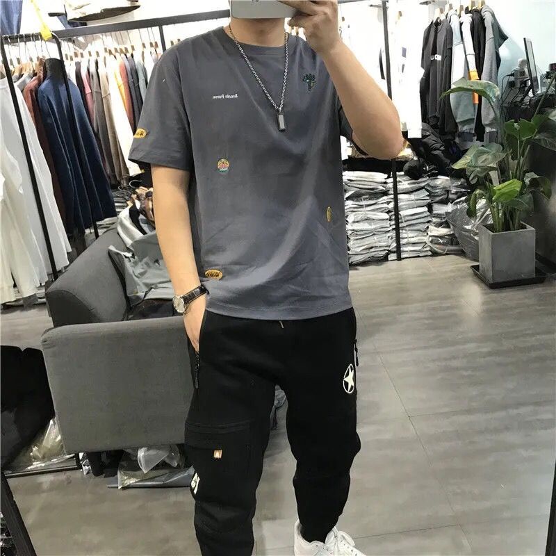 Áo Thun Cổ Tròn Dáng Ôm Thêu Hoạ Tiết Đơn Giản Trẻ Trung Dành Cho Nam Giới