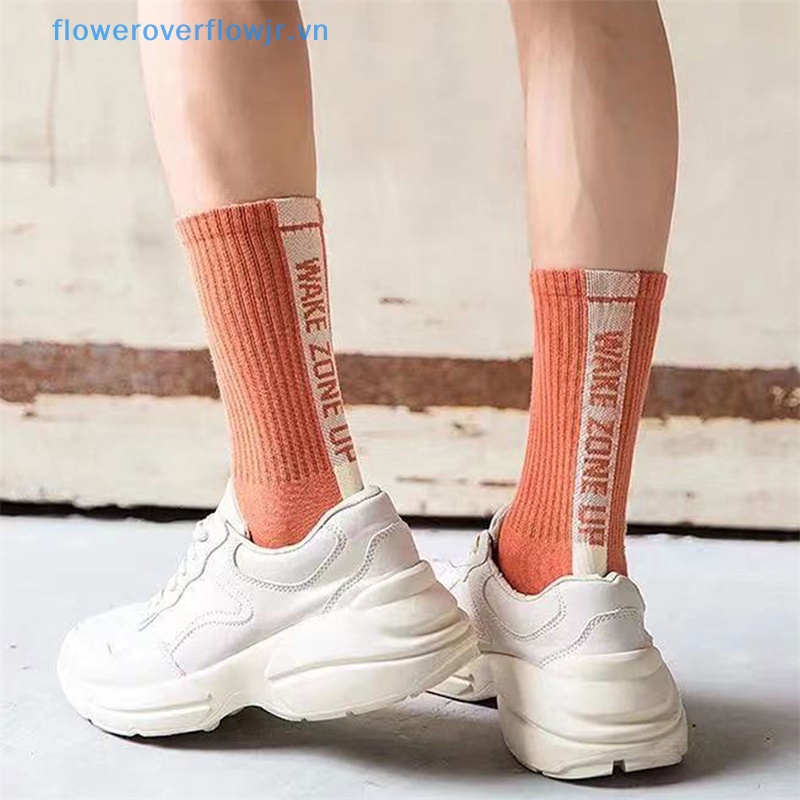 Đôi Vớ Thể Thao Thoáng Khí Chống Ẩm Tiện Dụng