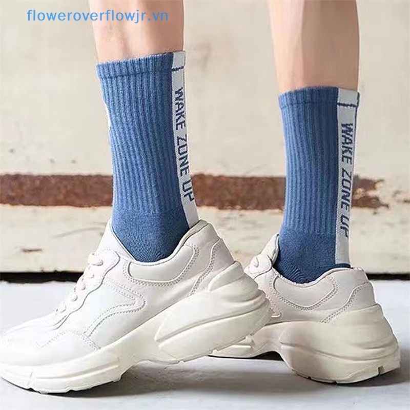 Đôi Vớ Thể Thao Thoáng Khí Chống Ẩm Tiện Dụng