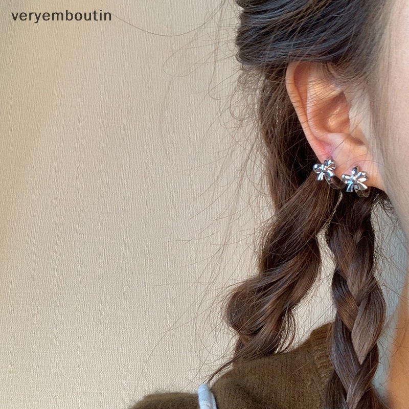 1 Đôi Bông Tai Kim Loại Hình Chiếc Nơ Phong Cách Harajuku Vintage Y2k