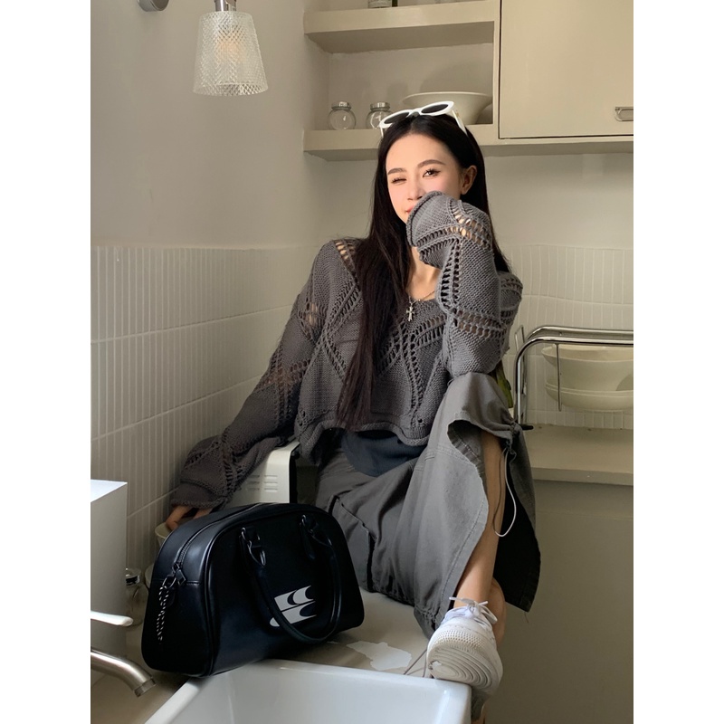 Áo Len Tay Dài Cổ Chữ V Họa Tiết Hình Học Độc Đáo