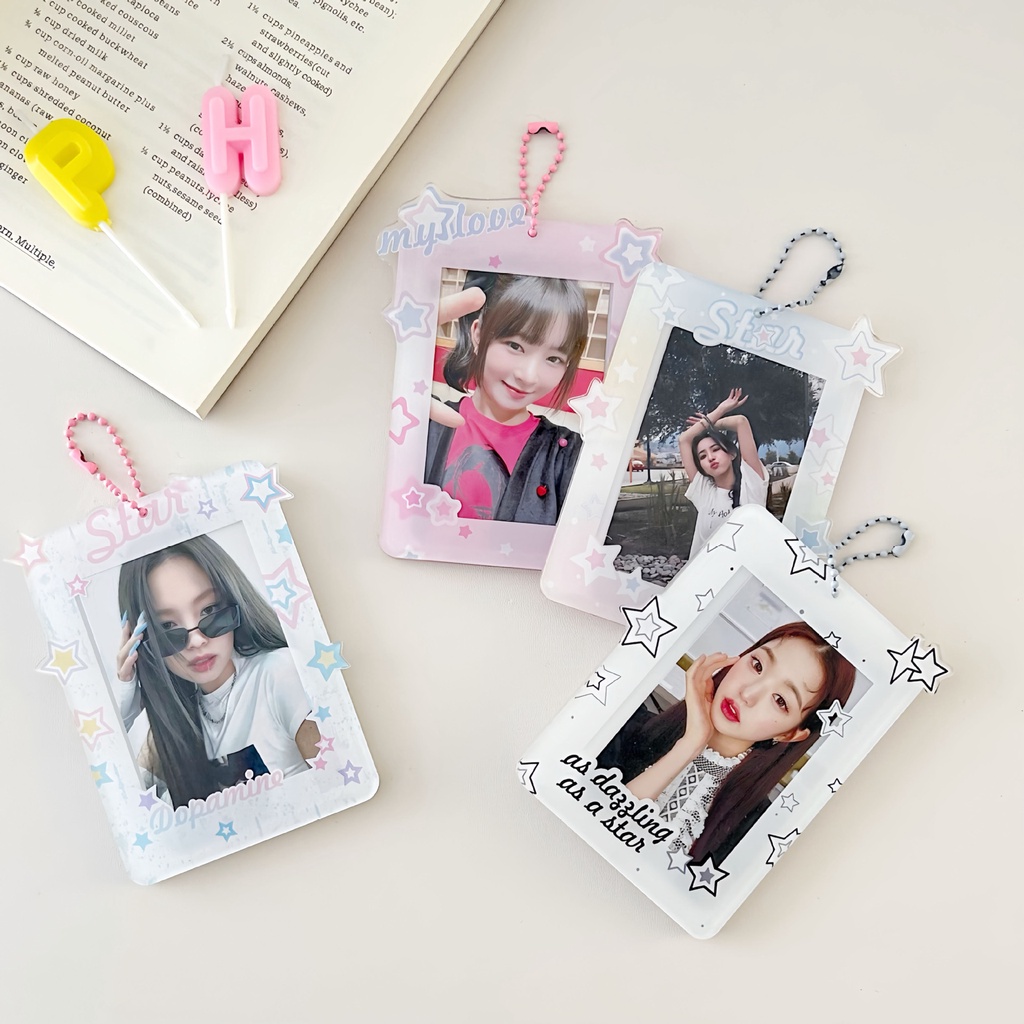 Giá Đỡ Thẻ Bằng Acrylic In Hình Thần Tượng Độc Đáo