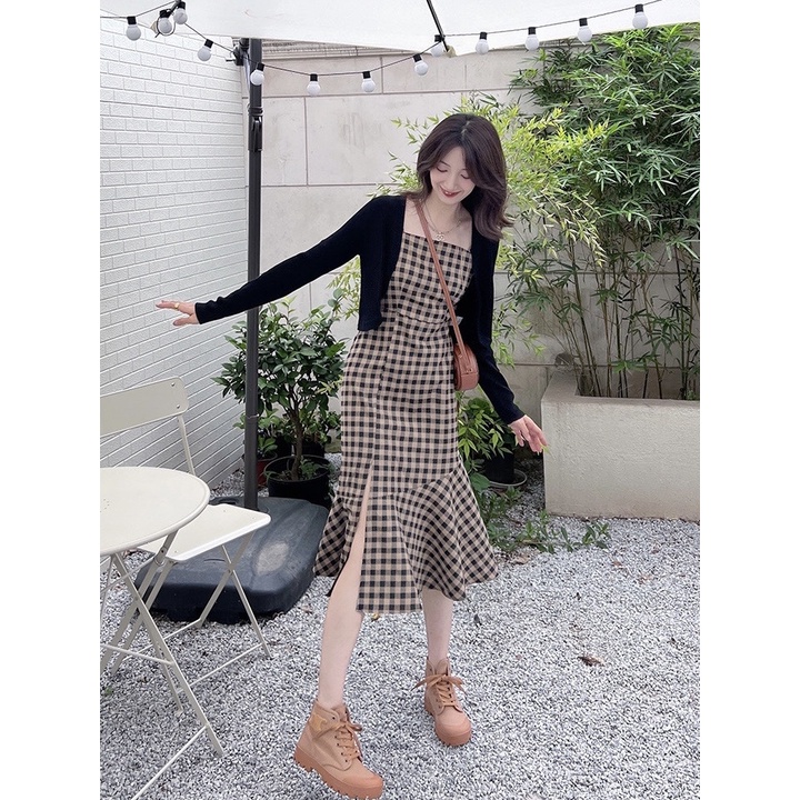Set Đầm Hai Dây Và Áo Khoác Cardigan Họa Tiết Sọc Caro Phong Cách Pháp Dễ Phối Đồ
