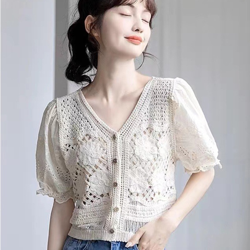 Áo Voan Dệt Kim Ngắn Tay Cổ Chữ V Phối Nút Xinh Xắn Thời Trang