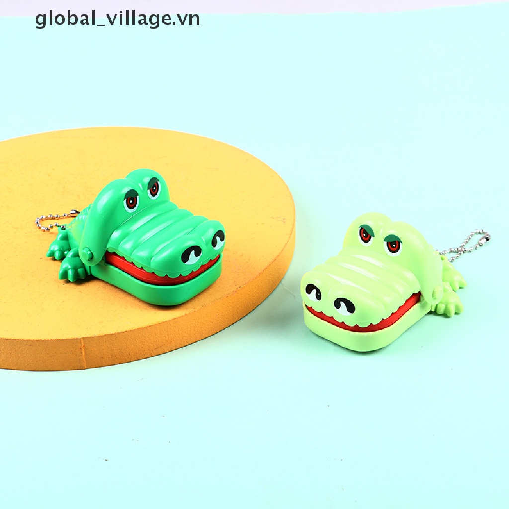 Đồ Chơi Kẹp Ngón Tay Miệng Cá Sấu Cắn Kèm Móc Khóa Sáng Tạo