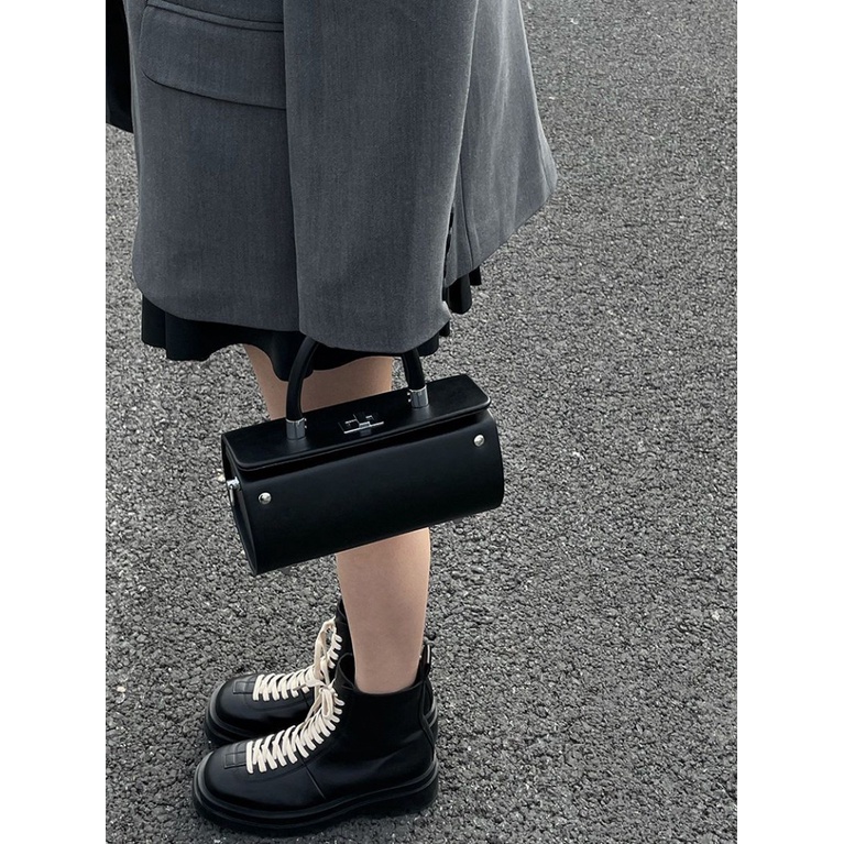 Túi Xách Hình Trụ Màu Đen Phong Cách Retro Cho Nữ