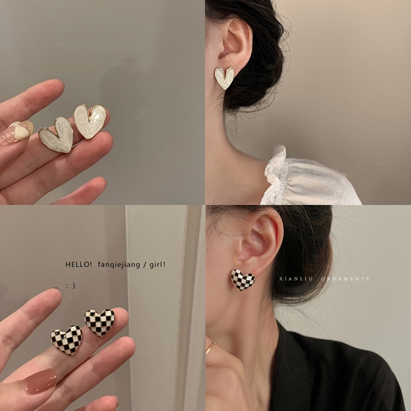 Bông Tai Hình Trái Tim Đính Kim Tuyến Lấp Lánh Dễ Phối Đồ Thời Trang Cho Nữ