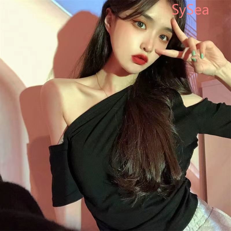 Áo Kiểu Ngắn Tay Trễ Vai Form Ôm Phong Cách Quyến Rũ