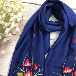 Khăn thêu tay Lụa Tơ Tằm cao cấp, 100% silk