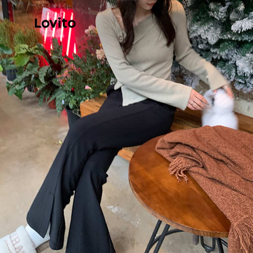 Áo thun Lovito tay dài dệt kim không đối xứng phối nút màu trơn thường ngày cho nữ LNA08053 (màu trắng ngà)